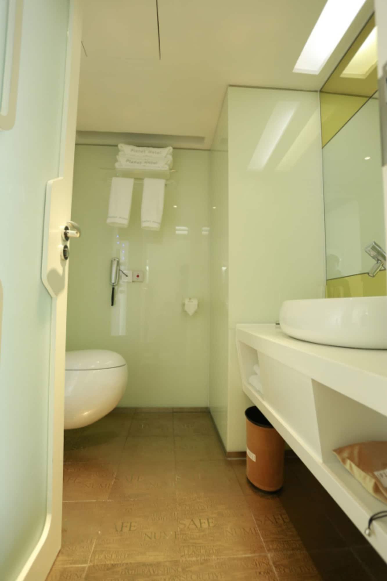 Guangzhou Planet Hotel Εξωτερικό φωτογραφία